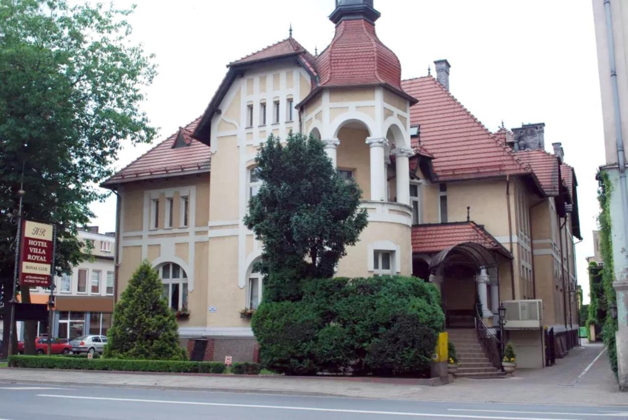 Villa Royal Ostrow Wielkopolski Bagian luar foto